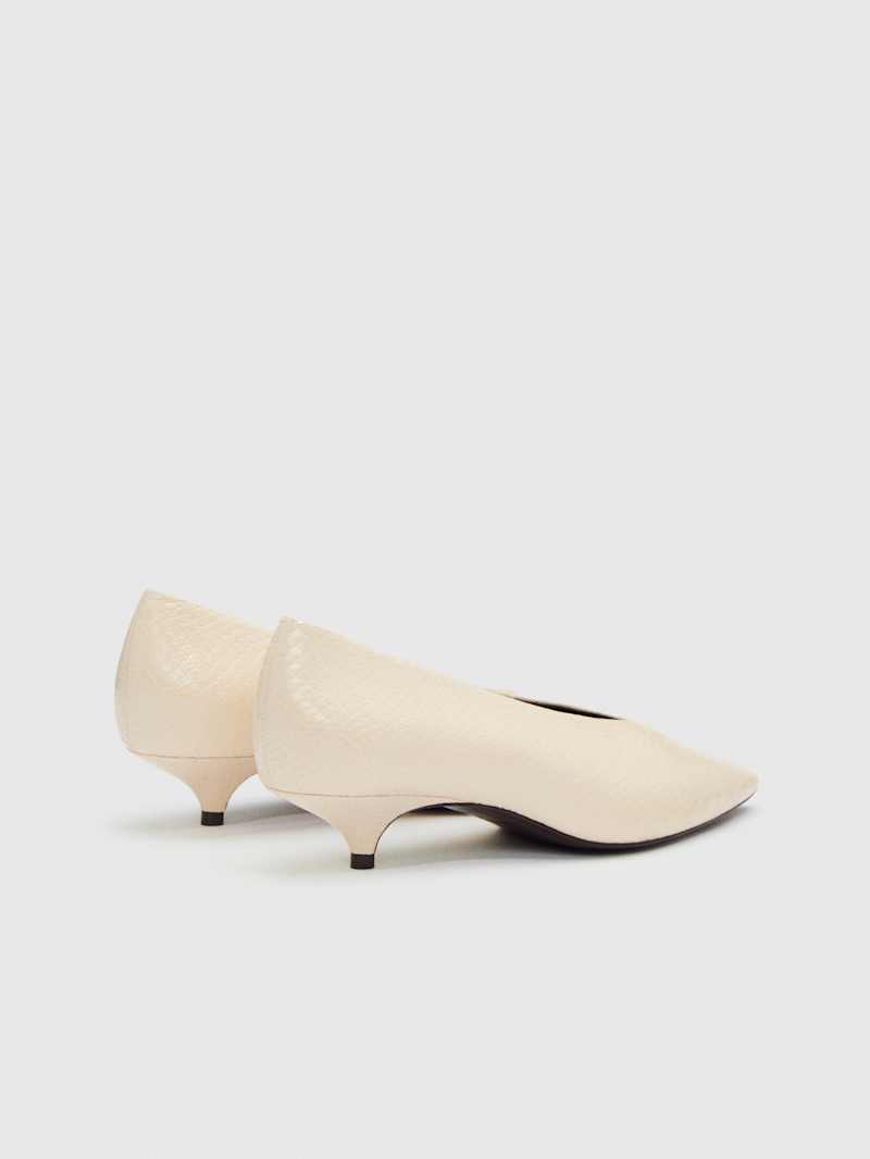 Calista Kitten Heel Pump