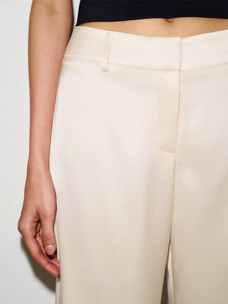 Gisele Satin Low Rise Cropped Pant