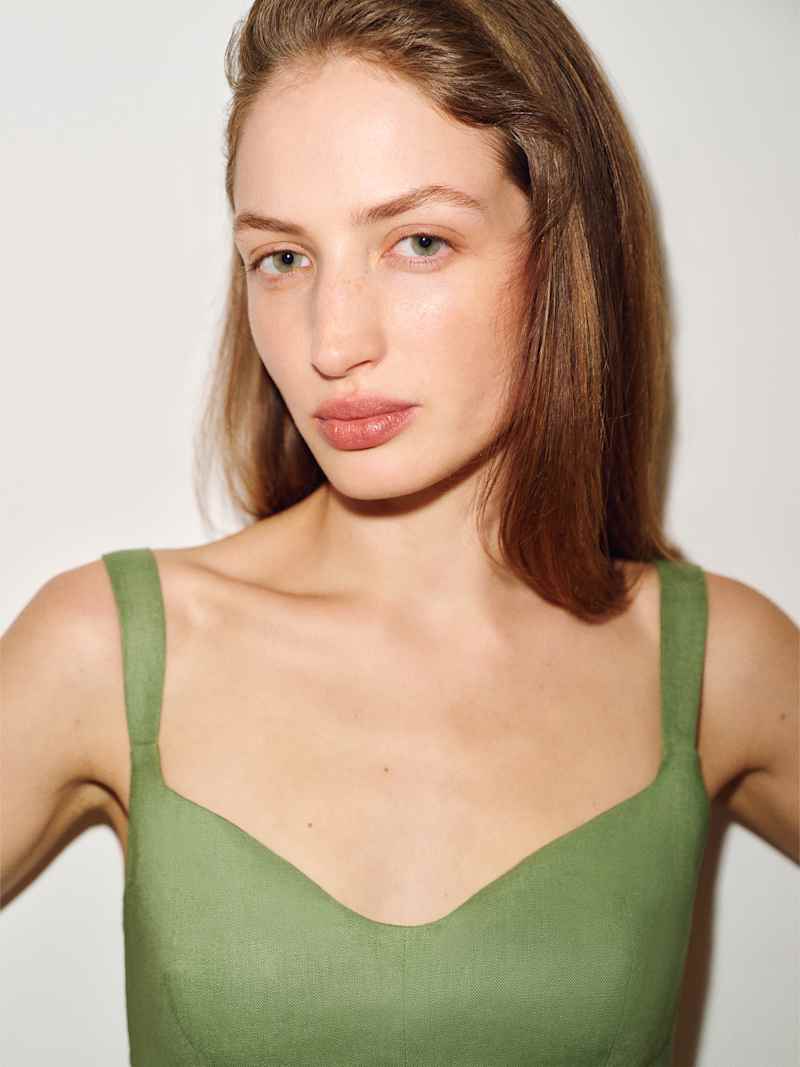 Yuri Linen Top