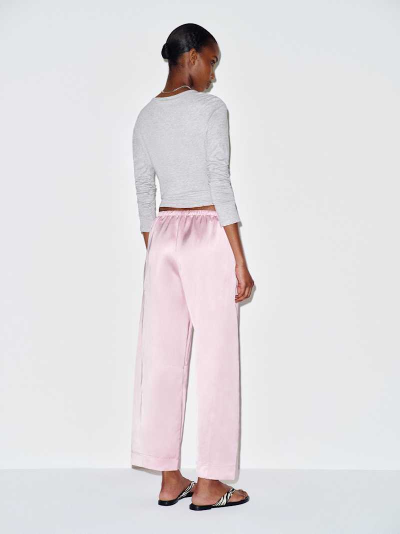 Elara Pant