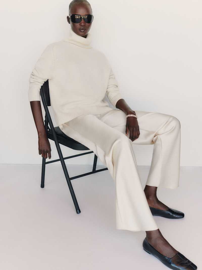 Dove Cashmere Oversized Turtleneck