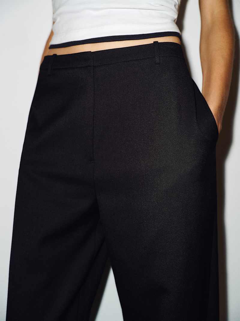 Jackie Bow Leg Short Pant