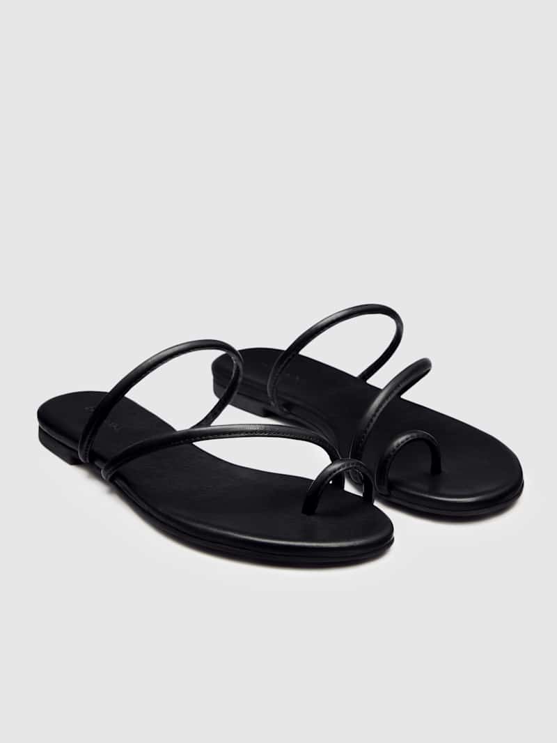 Ludo Toe Ring Strappy Flat Sandal